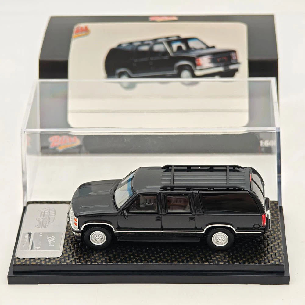 Bliss 1:64 Suburban GMT400 SUV Modèle réduit de voiture moulée sous pression blanc/noir modèle sport