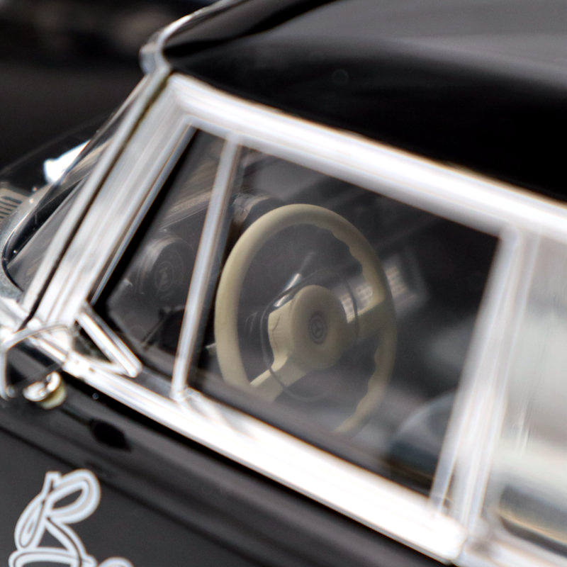 SCHUCO 1:18 Mercedes-Benz 600 HEARSE  FUNERAL CAR 1965 CARRO FUNEBRE black Resin Models Car