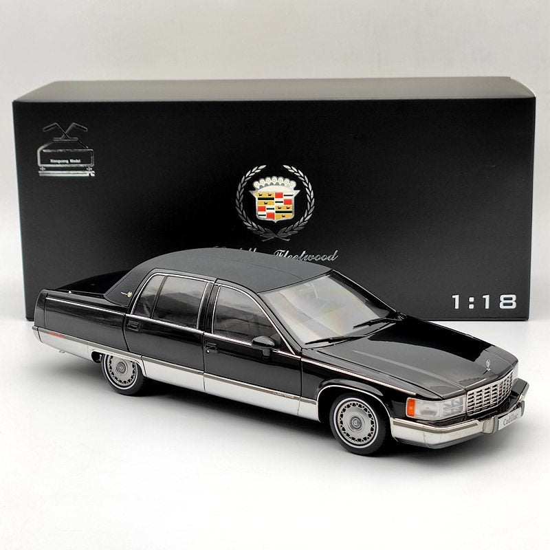 GM 1:18 1993 Cadillac Fleetwood Sedan Black Diecast Model Car Edition Collection