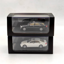 DCM 1:64 Toyota CROWN 12th Jouets moulés sous pression Modèles de voitures Collection Cadeaux Noir/Blanc