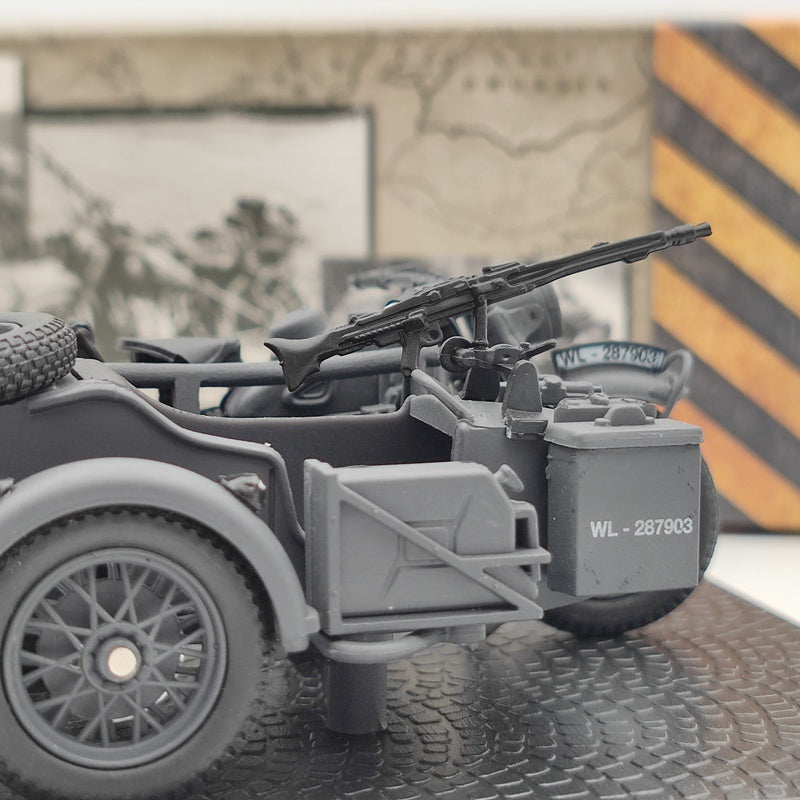1:24 BMW R75 Panzerfaust 30 Motorcycle World War II Diecast Models Deep Gray Toys Gifts