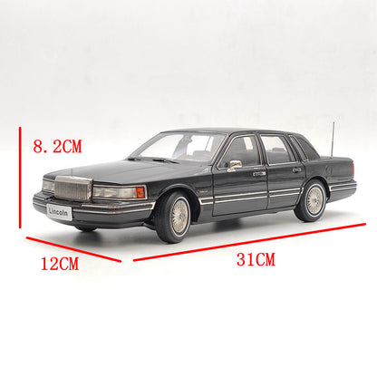 1/18 Lincoln Towncar V8 1993-1995 Super Diecast Toys Car models Collection (Leather seat)