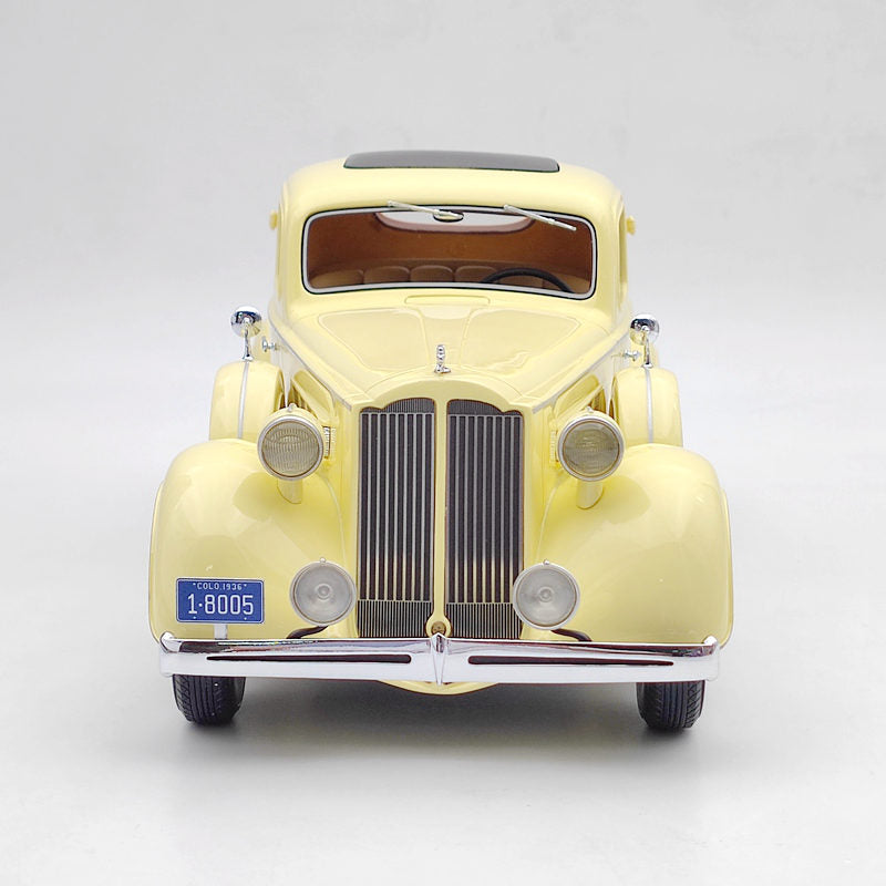 CMF 1:18 Packard Super Eight Coupe 1936 Yellow CMF18005 Resin Models Collection