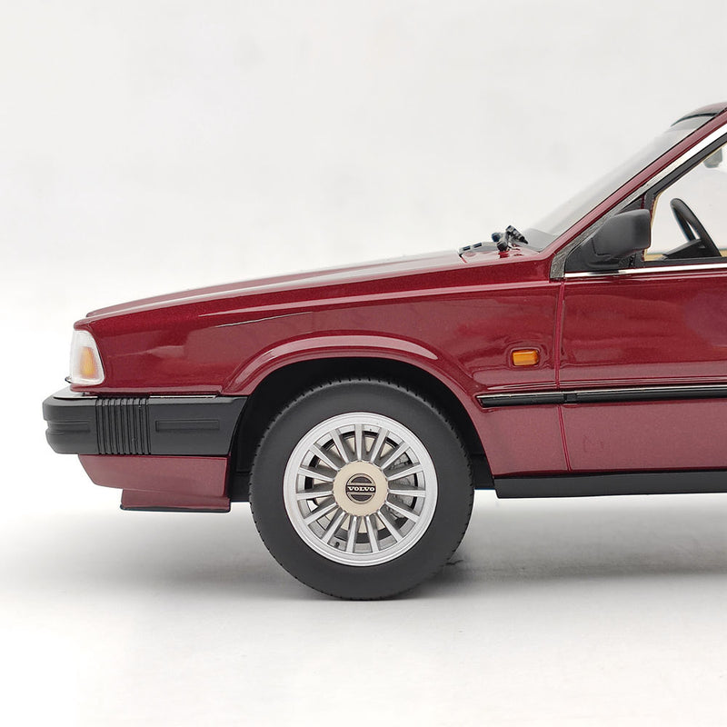 DNA Collectibles 1/18 Volvo 780 COUPE BERTONE 1988 DNA000019 Resin Model Car Red Toys Gift