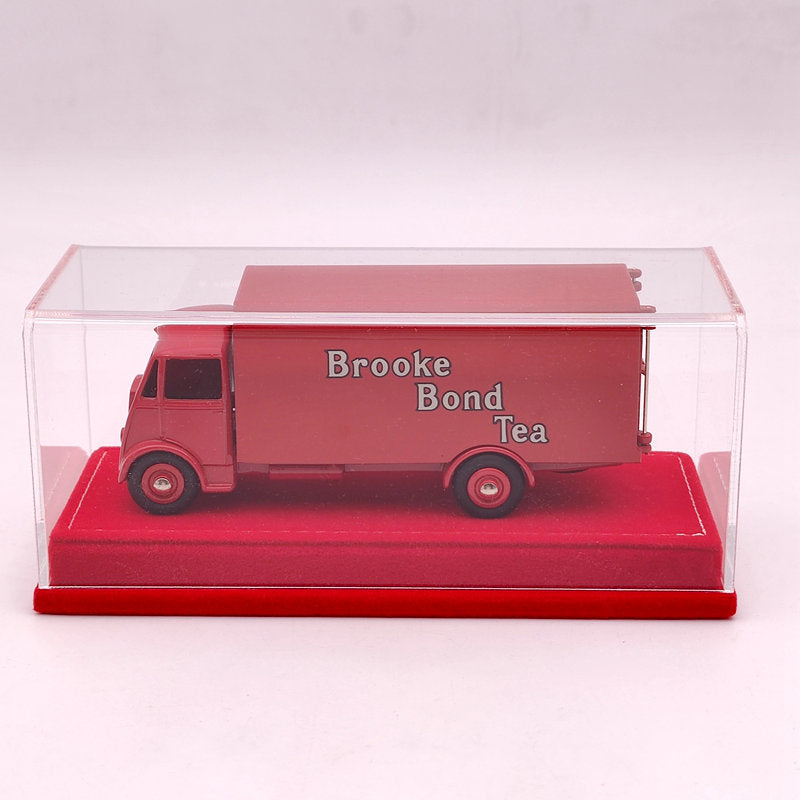 1:43 Thicken Acrylic Case Models Car Thicken Display Box Transparent Dustproof Red Flannel Bottom