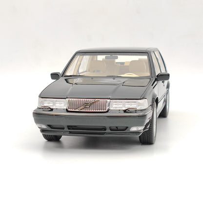 DNA Collectibles 1/18 Volvo S90 Royal Level 3 1998 DNA000090 Resin Model Green Toy Car Gift