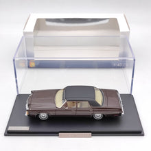 GLM Models 1/43 1974 Chrysler Newport #106401 Voiture en résine marron Collection limitée