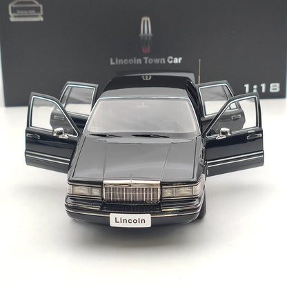 1/18 Lincoln Towncar V8 1993-1995 Super Diecast Toys Car models Collection (Leather seat)