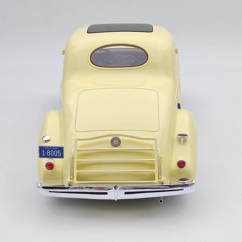 CMF 1:18 Packard Super Eight Coupe 1936 Yellow CMF18005 Resin Models Collection