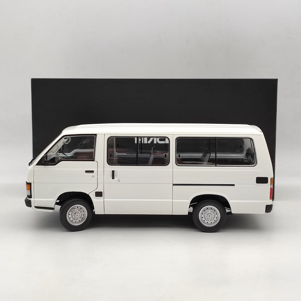 トヨタハイエース 1/18 TOYOTA H50 White-