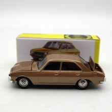 1:43 Atlas Dinky Toys 1452 PEUGEOT 504 Diecast models car Auto Gift Collection