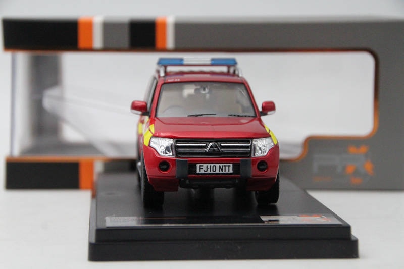 1:43 Premium X Mitsubishi Shogun Derbyshire Fire Rescue Service 2010 PRD502 Diecast Models Auto Car Gift Collection