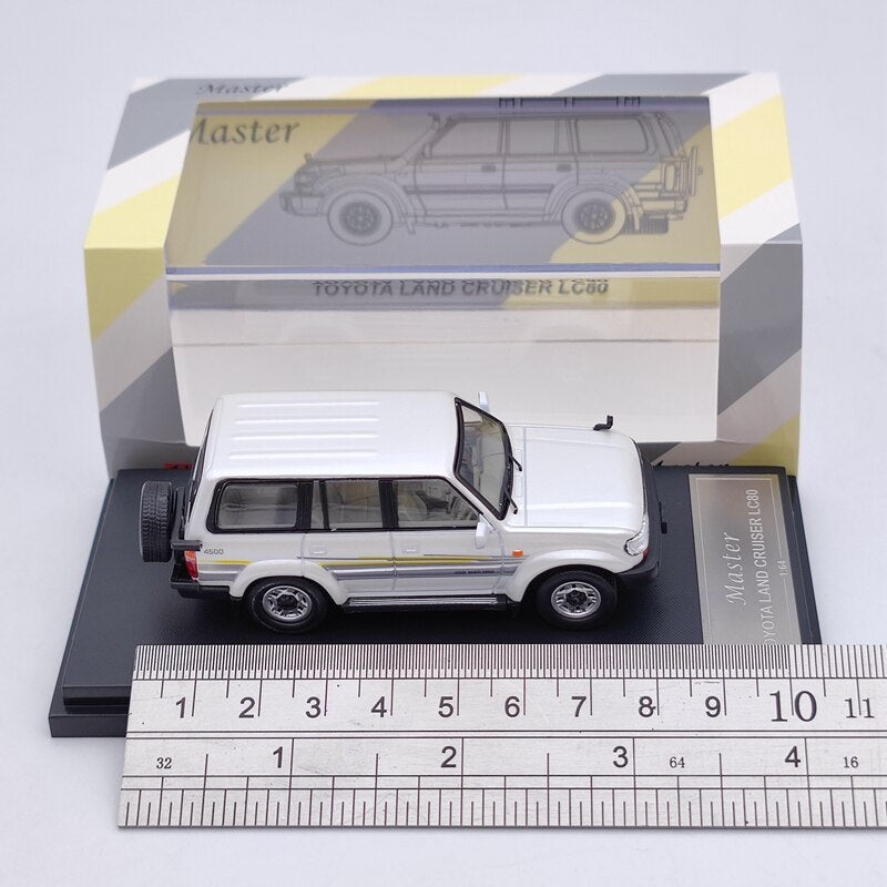 Master 1/64 Toyota Land Cruiser LC80 Models Collection Diecast Toys Car Right Cab Gifts