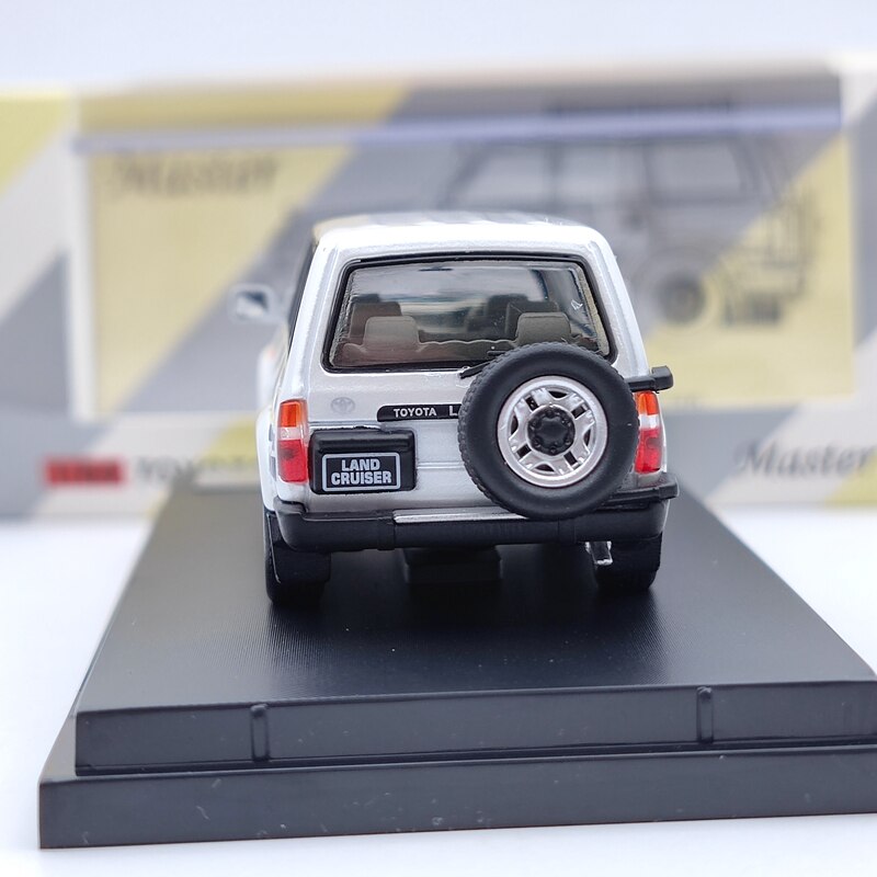Master 1/64 Toyota Land Cruiser LC80 Models Collection Diecast Toys Car Right Cab Gifts
