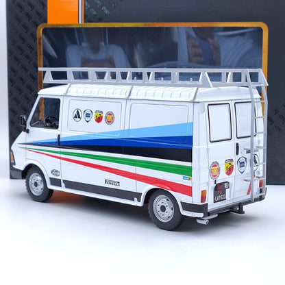 IXO 1:18 1980 FIAT 242 - TECHNIC ABARTH ASSISTANCE/ ONLY ROOF IXO 1:18 1980 FIAT 242 - TECHNIC ABARTH ASSISTANCE/ ONLY ROOF